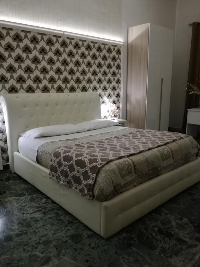 Bed & Breakfast Abatjour - Ambiente Sanificato - Antilegionella Assolto 3*